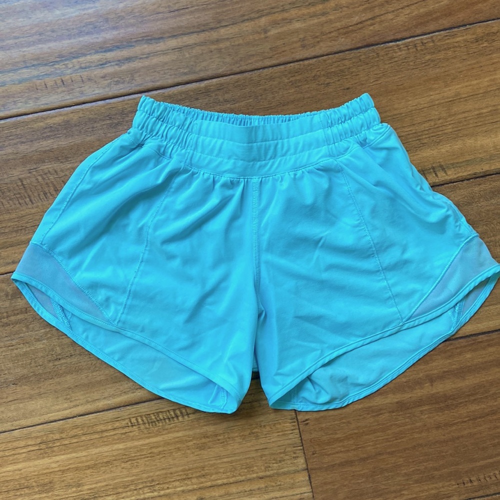 Lululemon hotty hot lined shorts